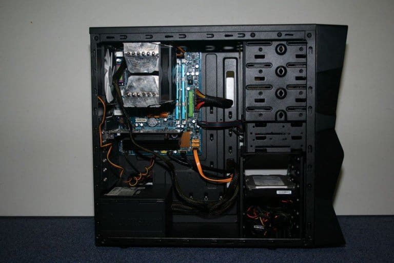 NZXT Review: NZXT M59