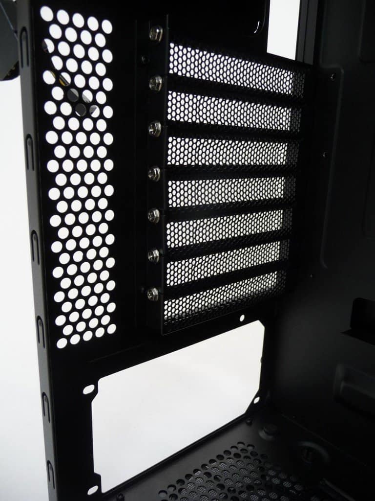 NZXT Review: NZXT M59