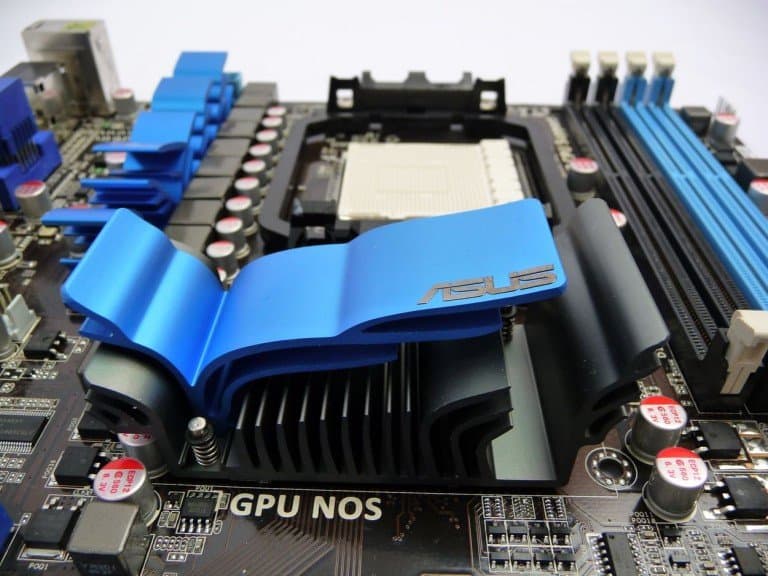 Asus Review: Asus M4A785TD-V EVO