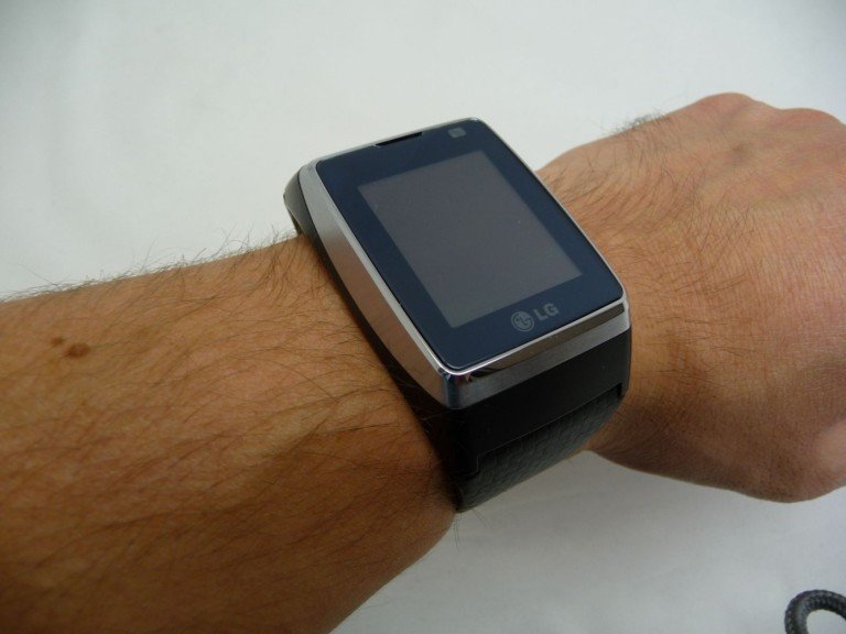 LG Review: LG Watchphone