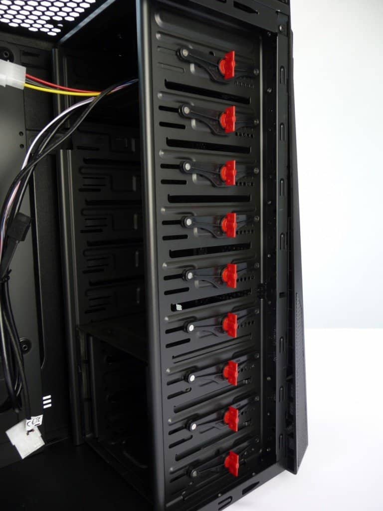 Thermaltake Review: Thermaltake V6 BlacX Edition