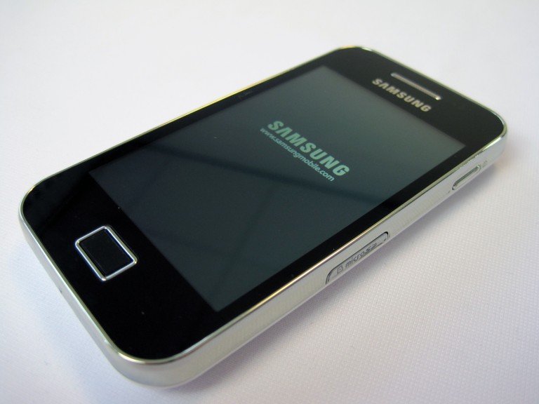 Samsung Galaxy Ace Review: Samsung Galaxy Ace S5830