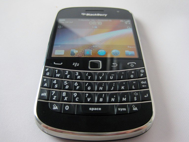 Review: BlackBerry Bold 9900
