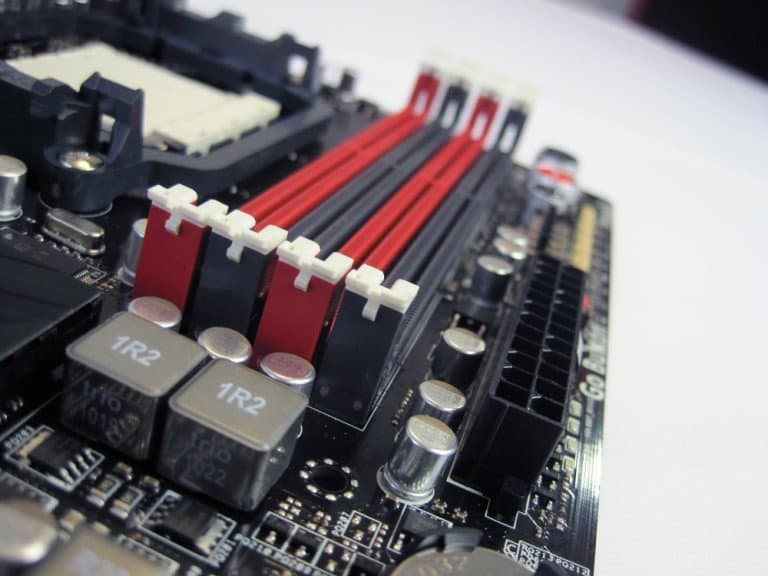Review: Asus Crosshair IV Extreme